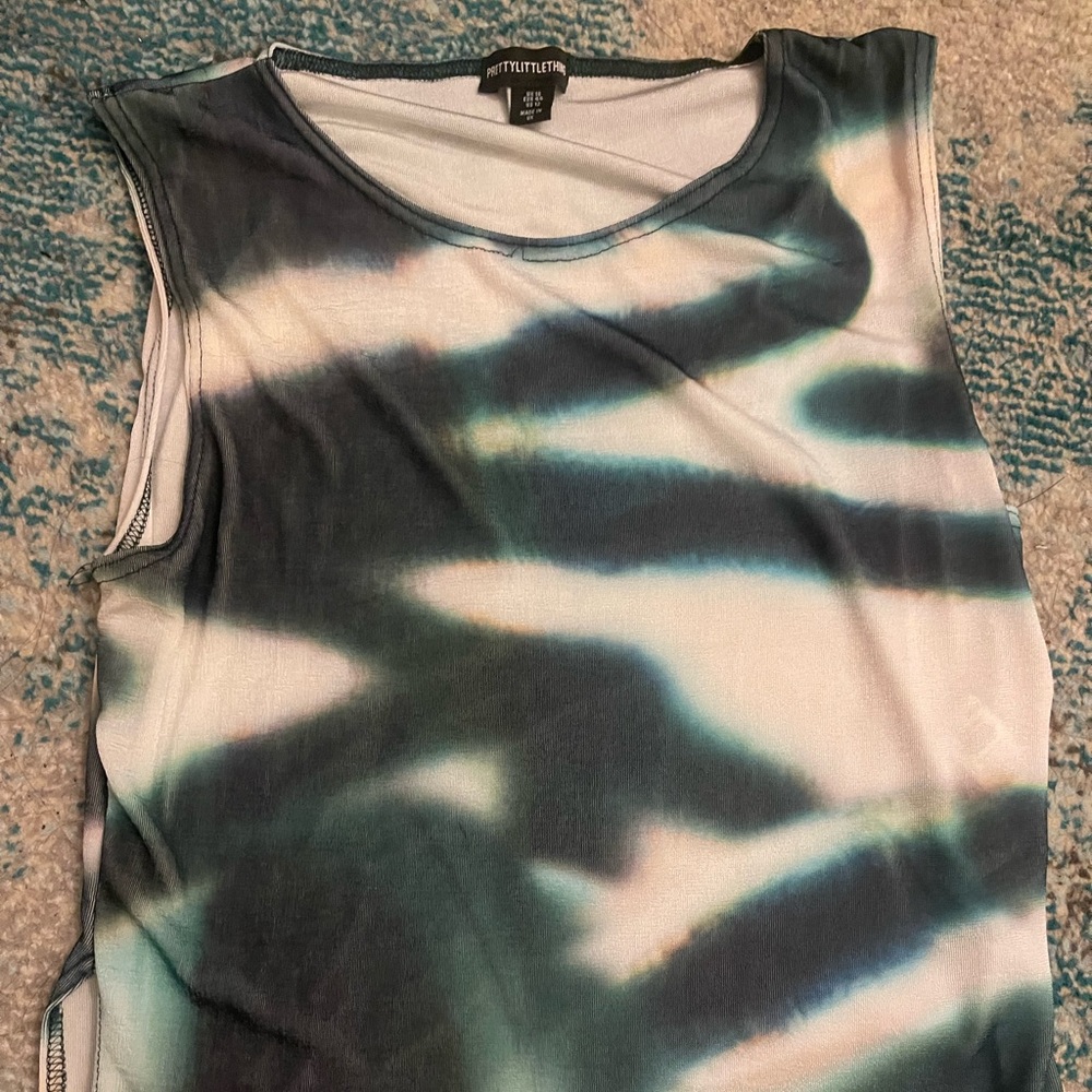 PLT multicolored tank